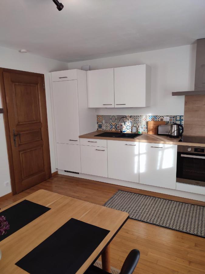 Confortable Appartement Au Centre De Селеста Экстерьер фото